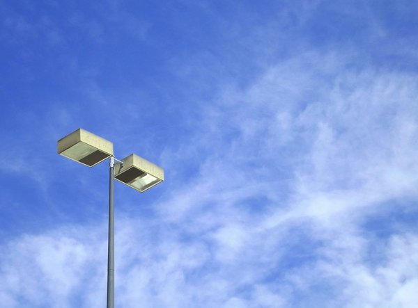Comment choisir le lampadaire autonome le plus adapté ?
